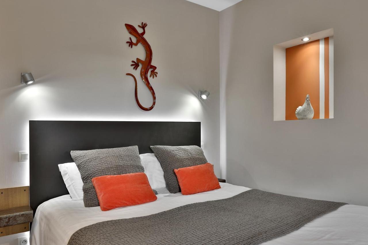 Hotel Le Mas De Castel - Piscine Chauffee Сарла-ла-Канеда Екстериор снимка