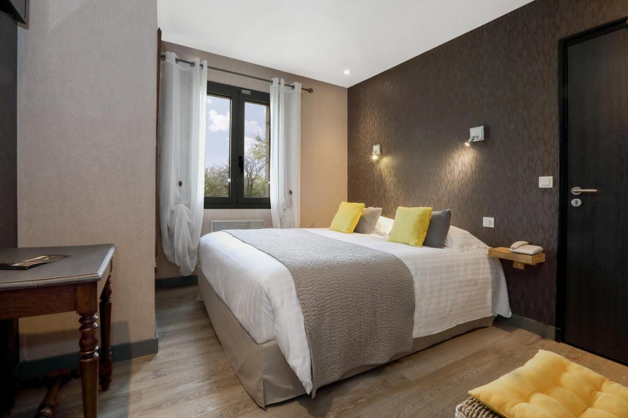 Hotel Le Mas De Castel - Piscine Chauffee Сарла-ла-Канеда Екстериор снимка