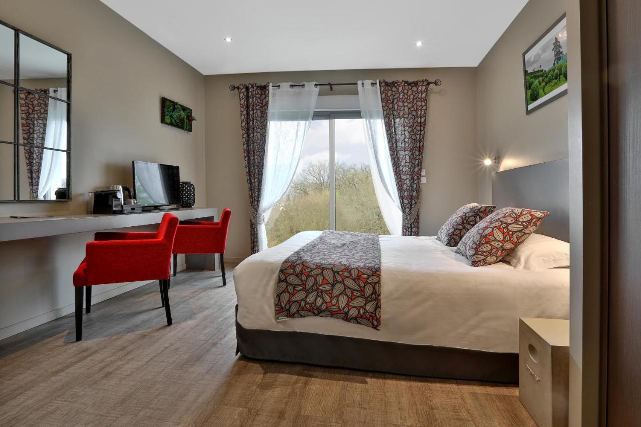 Hotel Le Mas De Castel - Piscine Chauffee Сарла-ла-Канеда Екстериор снимка
